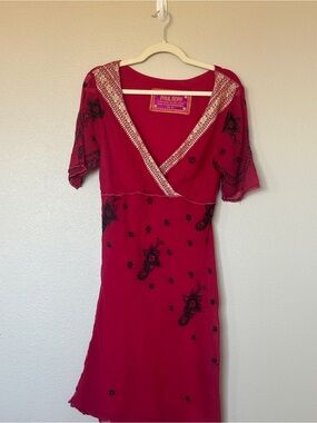 Paul Ropp Designer Red Embellished V‑Neck Midi Dress